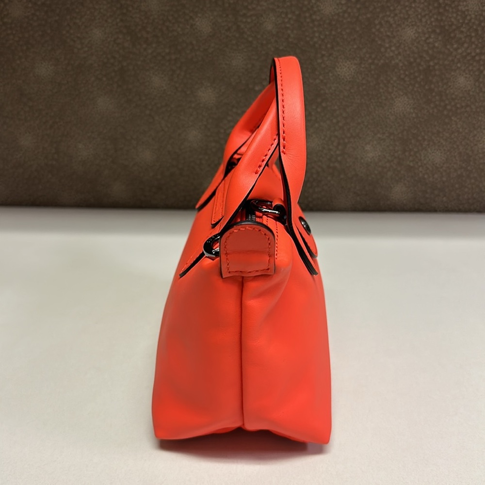 SOLD 🔥🔥🔥Longchamp LE PLIAGE XS Orange Leather Crossbody Bag - Picture 4 of 16